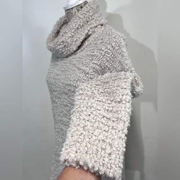 PINK ROSE Beige boucle cowl neck sweater size L. - Picture 3 of 13